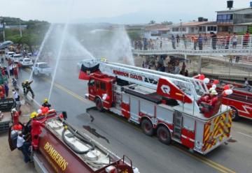 Cúcuta estrena moderno carro para su Cuerpo de Bomberos