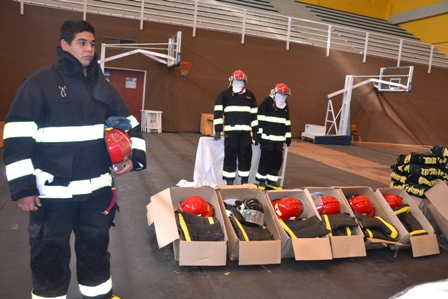 Gobierno entregó equipamiento de última generación a la Policía de Santa Cruz