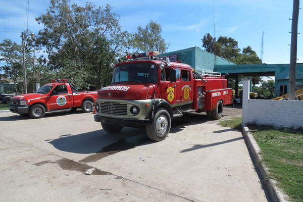 Más de 120 bomberos de toda la provincia brindan seguridad en Las Termas
