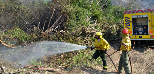 Mandan de regreso a bomberos cordobeses porque llovió
