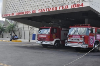 Litis afecta edificio Bomberos de Santiago