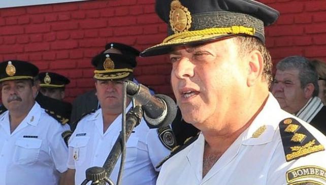 Ahora, desplazaron al jefe de Bomberos de la Policia