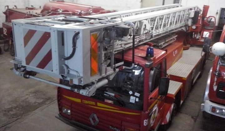 Nuevo camión con escalera mecánica de los Bomberos de La Falda
