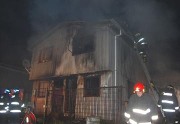 Cuatro bomberos resultaron heridos en un incendio en Río Negro