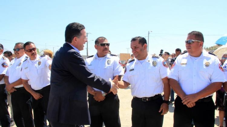 Se coloca la primera piedra de la próxima estación de bomberos Zona Este.