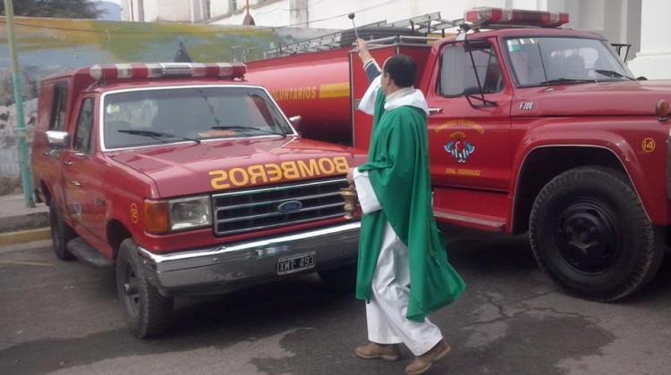 El Cuartel de Bomberos de Saujil adquirió dos unidades