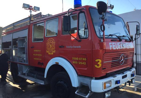 Bomberos Voluntarios de Hudson presentaron su nueva autobomba