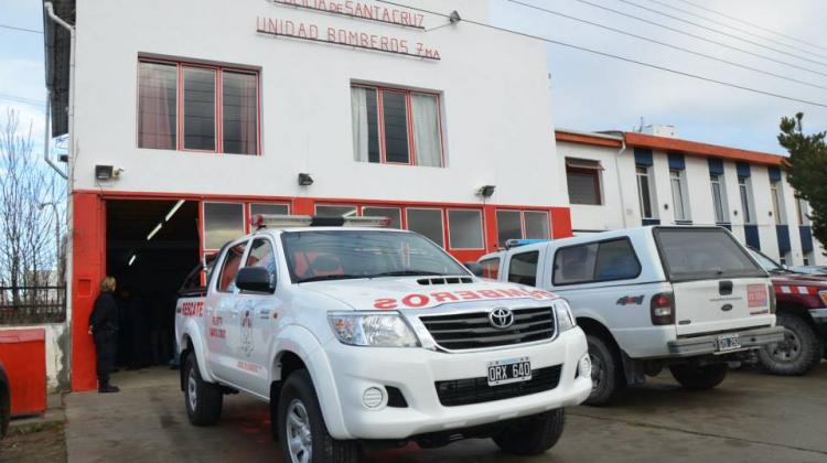 Nueva unidad para bomberos para Puerto Santa Cruz