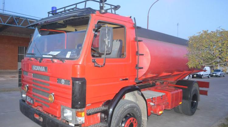 Bomberos de Corral de Busto adquirio un camion cisterna