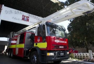 Una autobomba moderna reforzará la vieja flota de los bomberos de la provincia