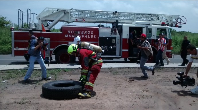Bomberos veracruzanos usan equipo desechado por EEUU