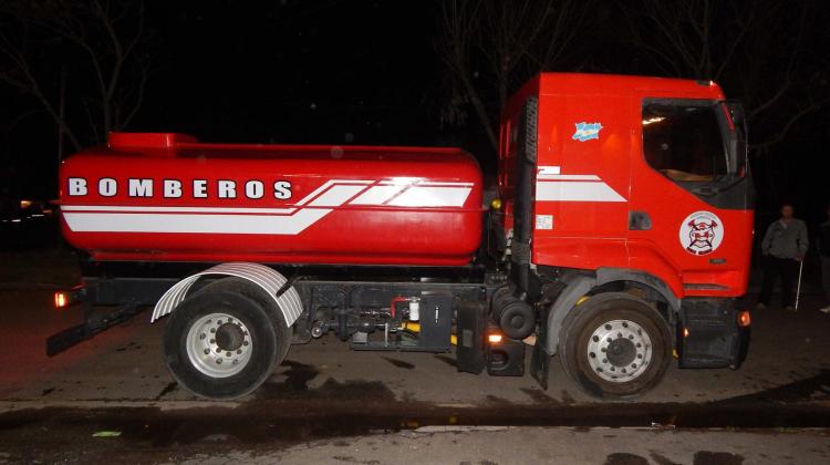 Bomberos Voluntarios de Salto Grande adquirió un nuevo camión cuba