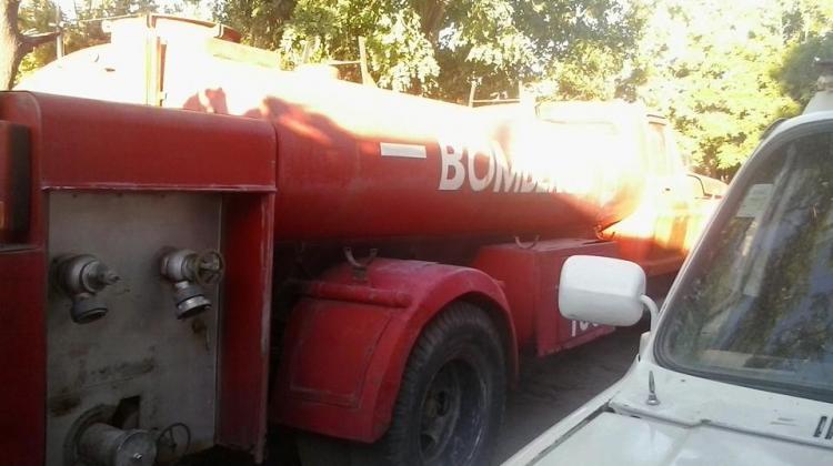 Malvivientes quemaron autobomba de los bomberos voluntarios de Monte Comán