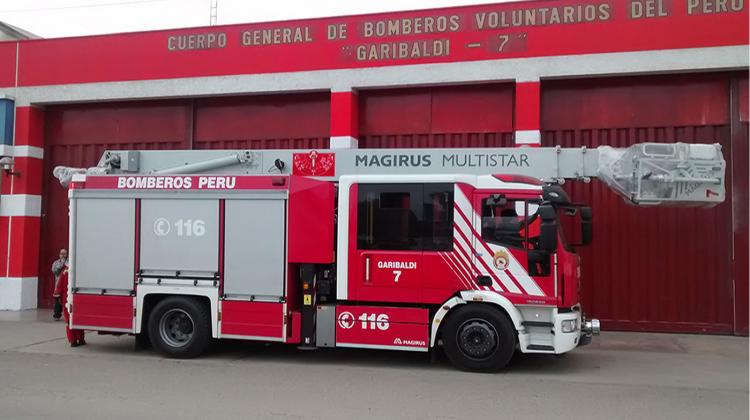 Compañía de Bomberos “Garibaldi 7” del Callao recibe moderna unidad