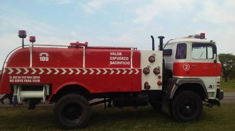 Bomberos de Santa Elena presento una nueva autobomba