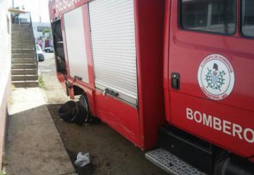 El unico camión de bomberos de Zinacantepec en el abandono