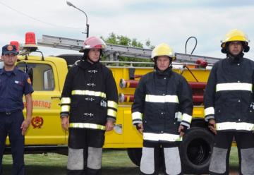 Bomberos incorpora nuevos vehículos y más funcionarios