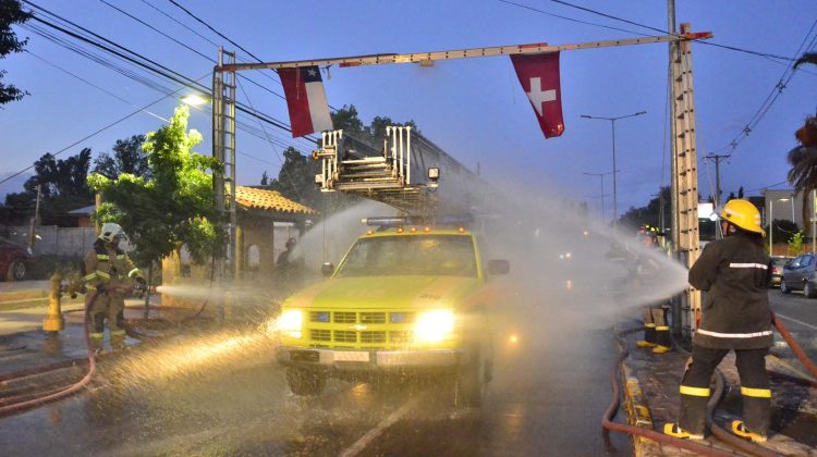 Bomberos Pelequén recibió nuevo unidad de sus pares de suiza