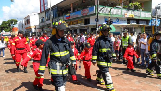 Bomberos de El Doncello entraron en cese de actividades