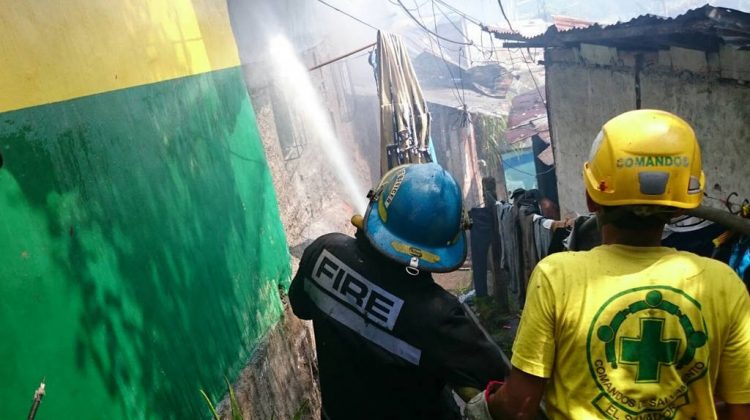 Mas de siete viviendas consumidas por incendio