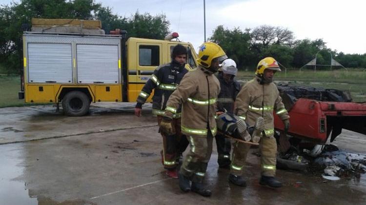 Capacitaron sobre rescate vehicular a los bomberos