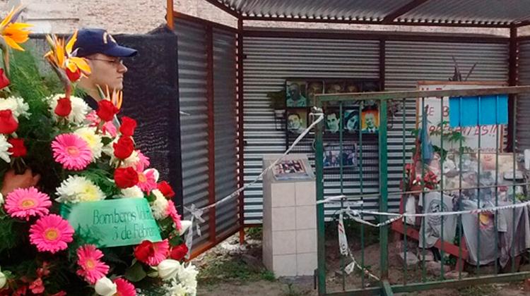 Fundacion bomberos de argentina acompano a familiares de los caidos en iron mountain