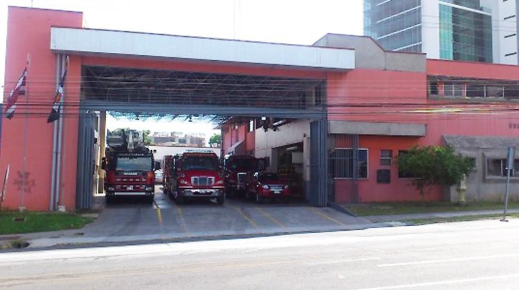 Bebé llegó al mundo en estación de bomberos de Pavas