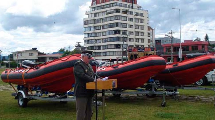 Entrega de equipamiento subacuático para Bomberos de la Región de Los Ríos