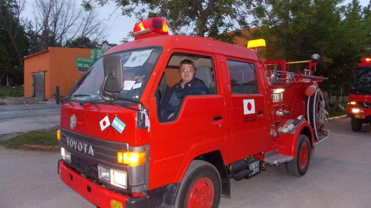 Bomberos de Pila recibieron autobombas donadas por el gobierno de Japón