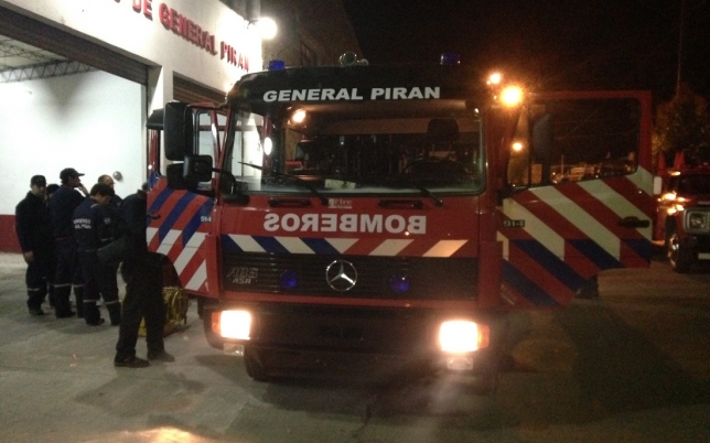 Los bomberos de General Piran adquirieron un nuevo móvil