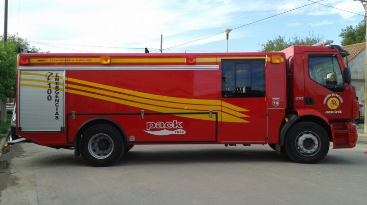 Bomberos de James Craik presentaron nuevas unidades