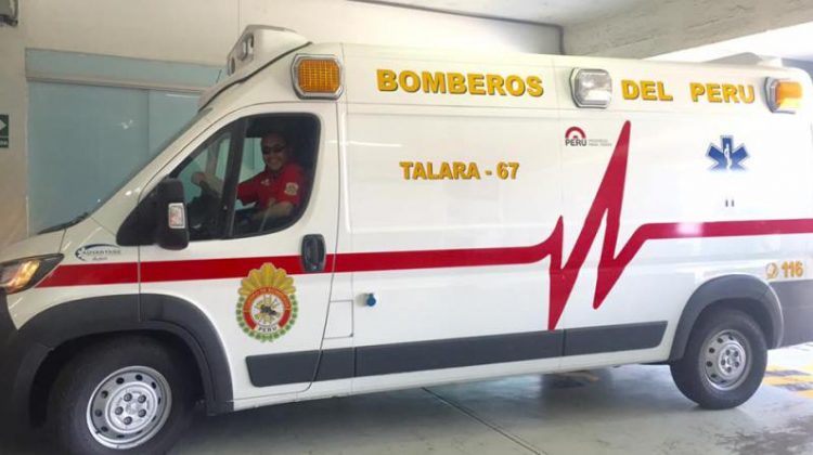 Bomberos de Talara reciben moderna ambulancia