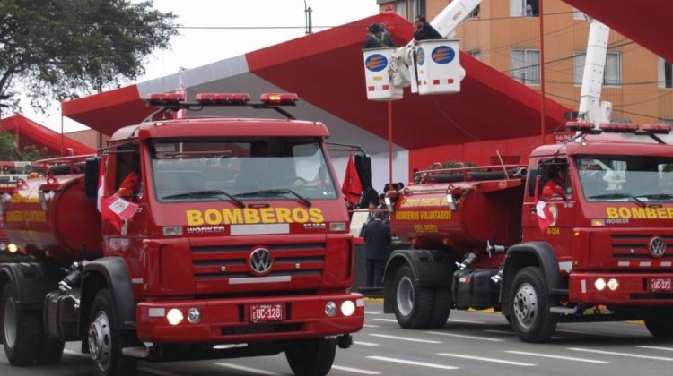 Bomberos reciben hoy modernos vehículos por parte del Gobierno