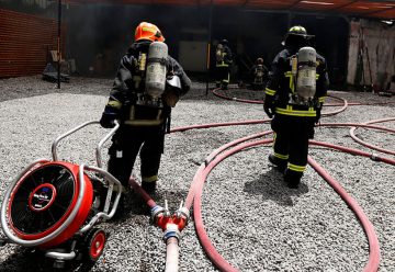 Senado aprobó norma que impide el despido de voluntarios de Bomberos