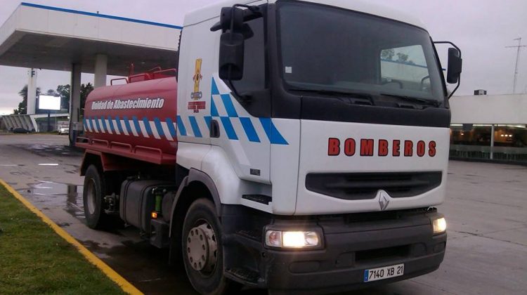 Bomberos Voluntarios de Brigada Solidaria reciben un nuevo camion cisterna