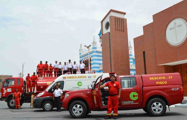 Pluspetrol entregó tres vehículos a los bomberos de Pisco