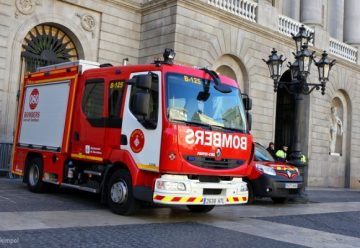 El cuerpo de bomberos de Barcelona adquieren cuatro camiones Renault truck