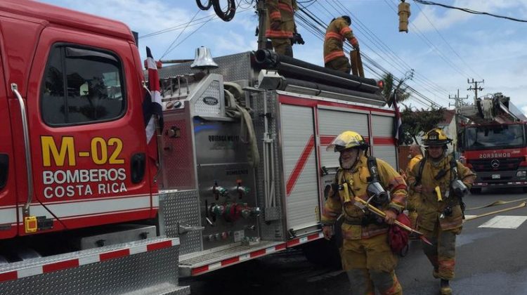 Bomberos acudieron a 200 falsas emergencias en el 2015