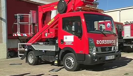 La Diputación dota al Parque de Bomberos de Lumbrales de un nuevo camión