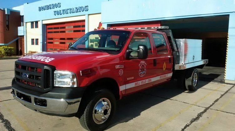 Bomberos Voluntarios presentaron nueva unidad forestal