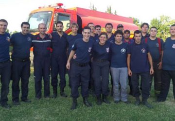 Bombero voluntario salvó la vida de una mujer y su hijo