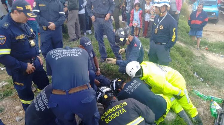 Comandantes de bomberos definen plan de acción para el 2016