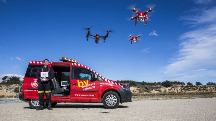 Los bomberos de Valencia, primer cuerpo de España en tener una flota de drones legal