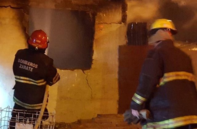 Bombero casi muere en explosión de vivienda