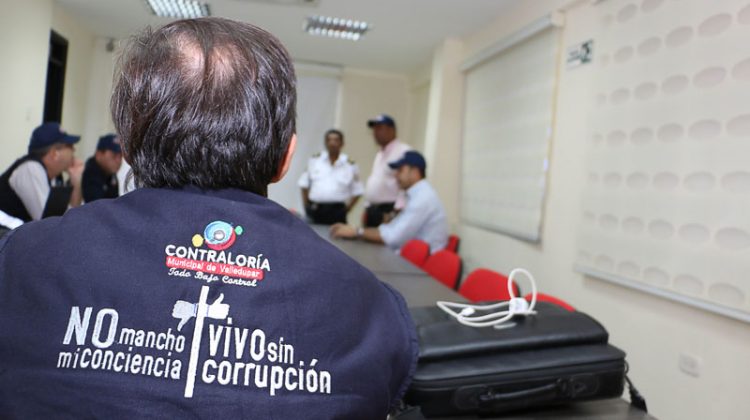 Contraloría se metió al Cuerpo de Bomberos