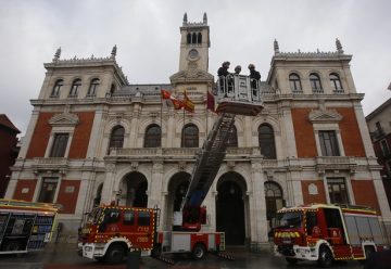 Los bomberos estrenan dos autobombas