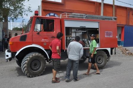 Dos nuevos vehículos para los bomberos voluntarios