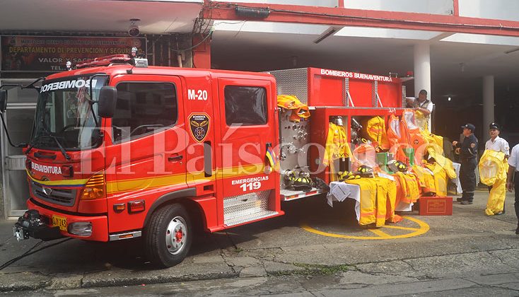 Nueva máquina extintora al Cuerpo de Bomberos de Buenaventura