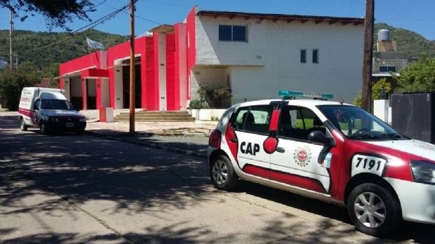 Allanaron cuartel de bomberos de Carlos Paz por una denuncia