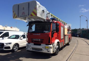 Nueva escalera para Bomberos de Puerto Montt